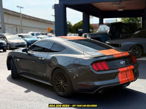 Used 2017 Ford Mustang GT RWD image 5