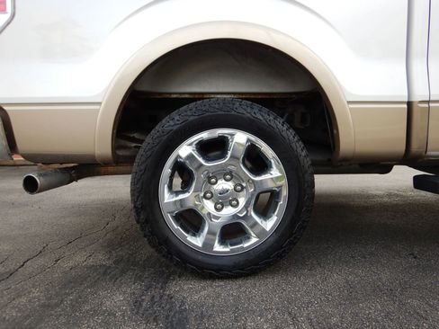 Used 2014 Ford F150 Lariat w/ Lariat Chrome Package AWD/4WD image 30