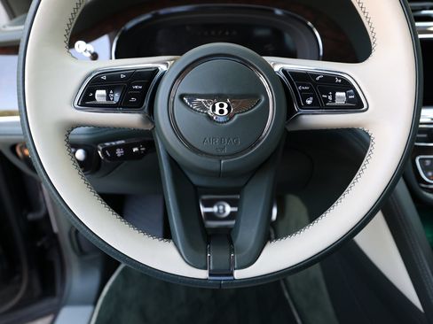 Certified 2022 Bentley Bentayga Speed AWD/4WD image 21