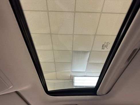 New 2026 Nissan Sentra SL w/ Floor Mat Package FWD image 40