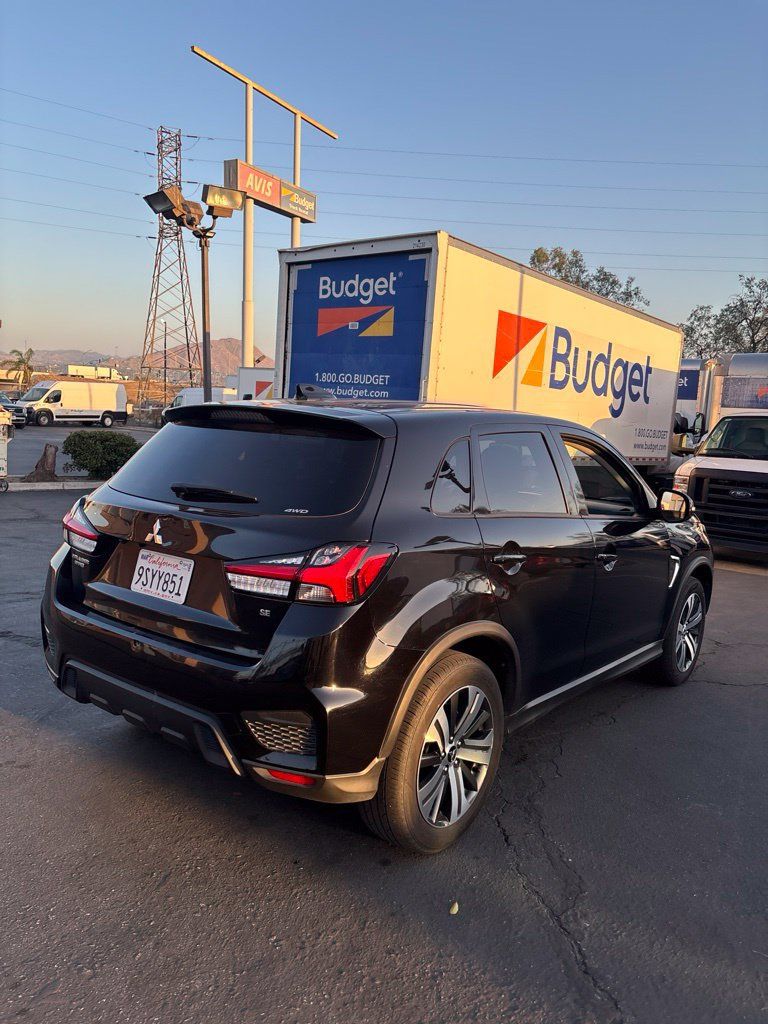 Used 2025 Mitsubishi Outlander Sport SE AWD/4WD image 4