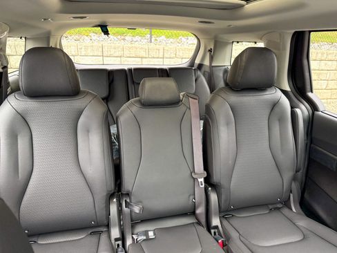 New 2026 Kia Carnival SX Prestige FWD image 13