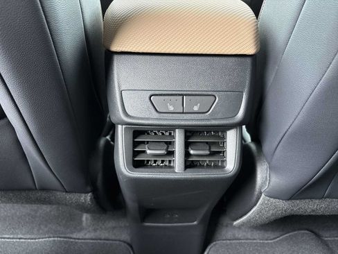 New 2026 Chevrolet Equinox ACTIV w/ Convenience Package III AWD/4WD image 21