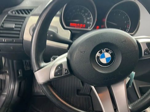 Used 2004 BMW Z4 2.5i image 17