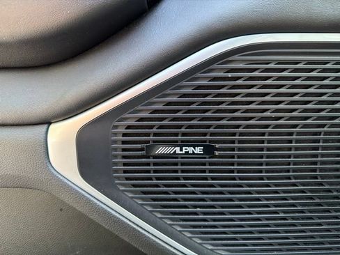 Used 2024 Jeep Wagoneer Series II w/ Flexible Seating Group RWD image 18