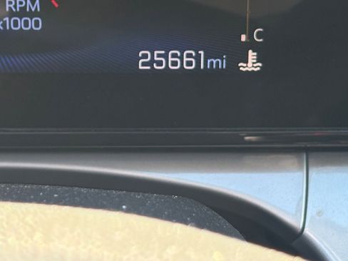 Used 2025 Chevrolet Trax LT image 45