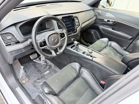 Used 2019 Volvo XC90 T5 R-Design w/ Advanced Package image 11