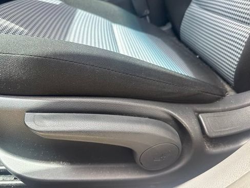 Used 2023 Hyundai Kona SE w/ Cargo Package FWD image 13