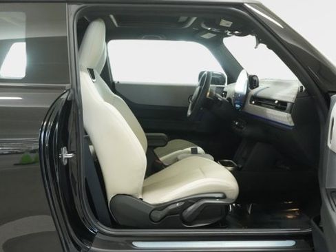 Certified 2025 MINI Cooper 2-Door Hardtop image 16