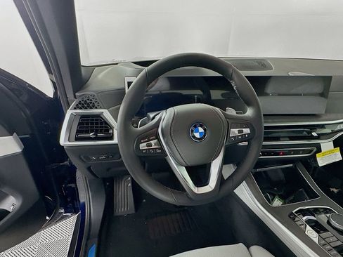 Used 2026 BMW X5 xDrive50e w/ Premium Package image 13