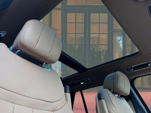 New 2026 Land Rover Range Rover SE AWD/4WD image 24