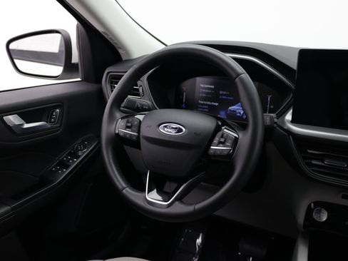 Used 2024 Ford Escape SE FWD image 32