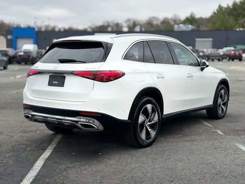 Used 2024 Mercedes-Benz GLC 300 4MATIC image 7
