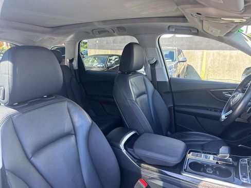 Used 2023 Audi Q7 3.0T Premium Plus AWD/4WD image 17