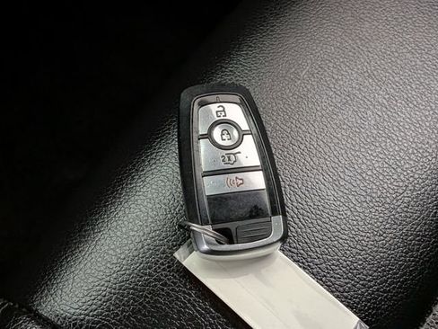 Certified 2021 Ford Expedition XLT w/ FX4 Off-Road Package image 36