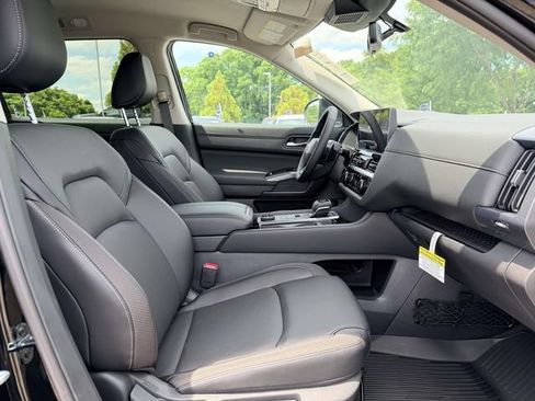 New 2026 Nissan Pathfinder SL w/ Cargo Package AWD/4WD image 10