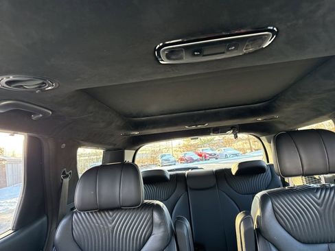 Used 2023 Hyundai Palisade Calligraphy image 45