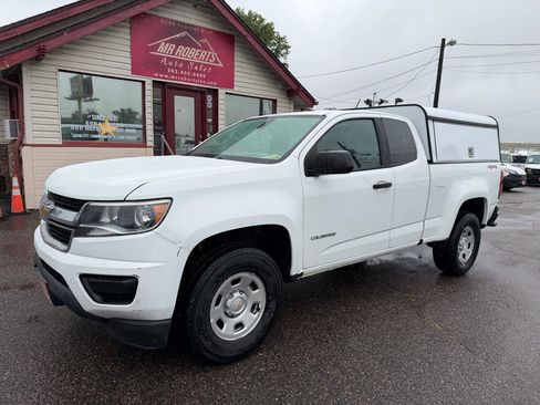 Used 2020 Chevrolet Colorado W/T w/ WT Convenience Package AWD/4WD image 4