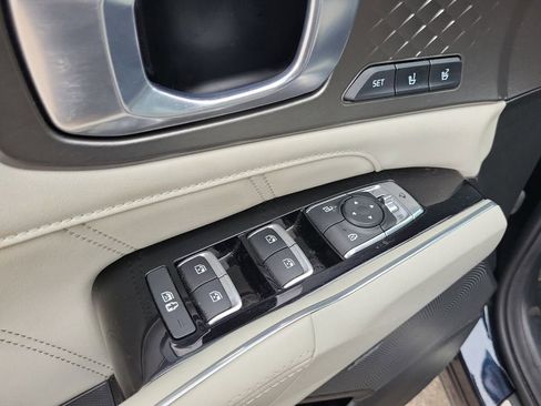 Used 2023 Kia Sorento SX Prestige w/ Panoramic Sunroof Package image 20