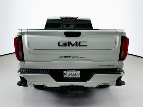 Used 2023 GMC Sierra 1500 Denali w/ Technology Package AWD/4WD image 5