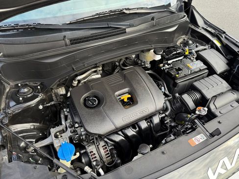 Used 2024 Kia Seltos LX image 7