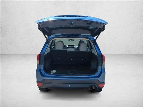 Used 2024 Subaru Forester Premium AWD/4WD image 9
