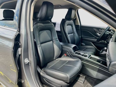 Used 2024 Lincoln Corsair FWD image 28