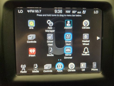 Used 2017 Jeep Cherokee Trailhawk AWD/4WD image 25