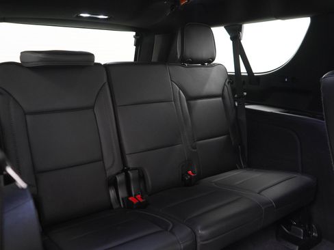 Used 2022 GMC Yukon XL Denali AWD/4WD image 12
