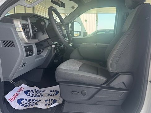 Used 2024 Ford F350 XLT w/ 360-Degree Camera Package image 5