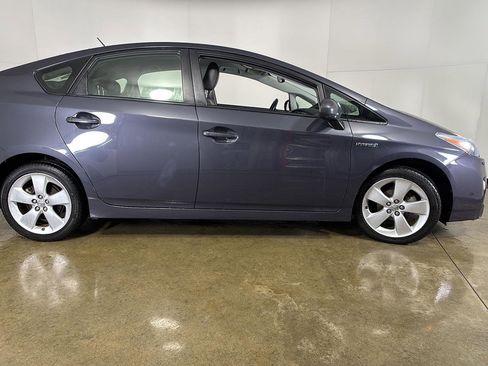 Used 2010 Toyota Prius Five image 8