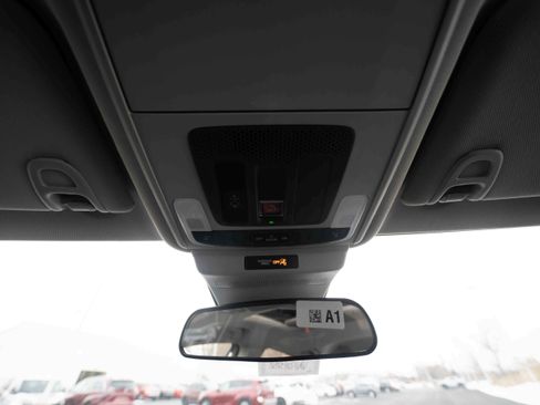 New 2025 Honda Accord SE image 18