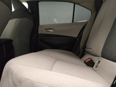 Used 2020 Toyota Corolla LE w/ Carpet Mat Package (TMS) FWD image 18