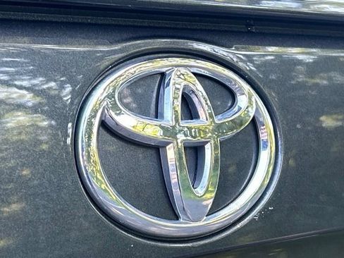Used 2023 Toyota RAV4 XLE w/ Convenience Package AWD/4WD image 7