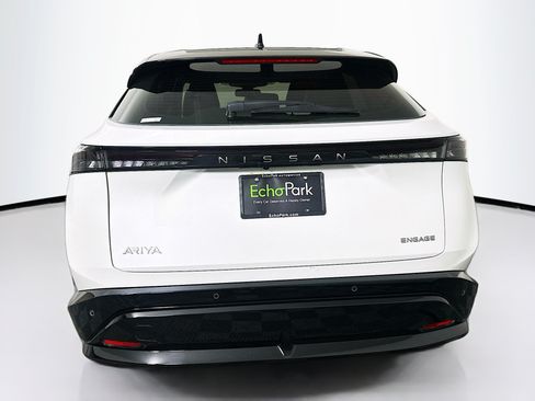 Used 2023 Nissan Ariya FWD image 7