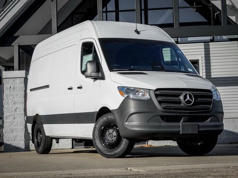 Used 2026 Mercedes-Benz Sprinter 2500 image 1