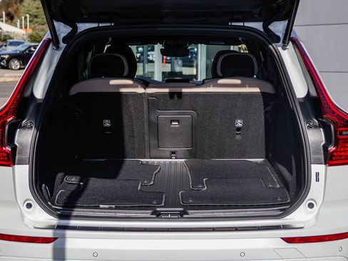 Certified 2026 Volvo XC60 B5 Plus w/ Protection Package Premier AWD/4WD image 30
