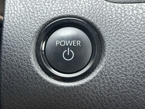 Used 2025 Toyota Camry LE FWD image 33
