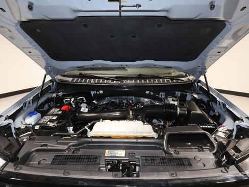 Used 2025 Ford Expedition Tremor AWD/4WD image 32