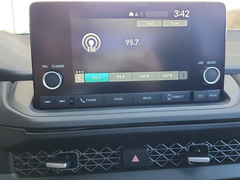Used 2024 Honda Accord EX image 18