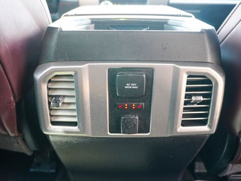 Used 2015 Ford F150 Platinum w/ Equipment Group 701A Luxury image 23