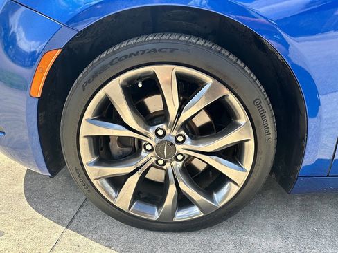 Used 2016 Chrysler 200 S w/ Navigation & Sound Group I image 31