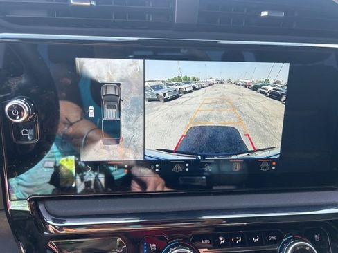 Used 2024 GMC Sierra 1500 AT4 w/ AT4 Premium Package image 22