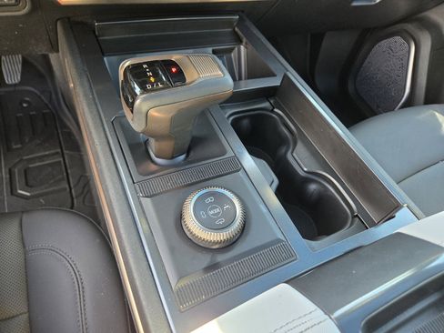 Used 2025 GMC Hummer EV 2X AWD/4WD image 21