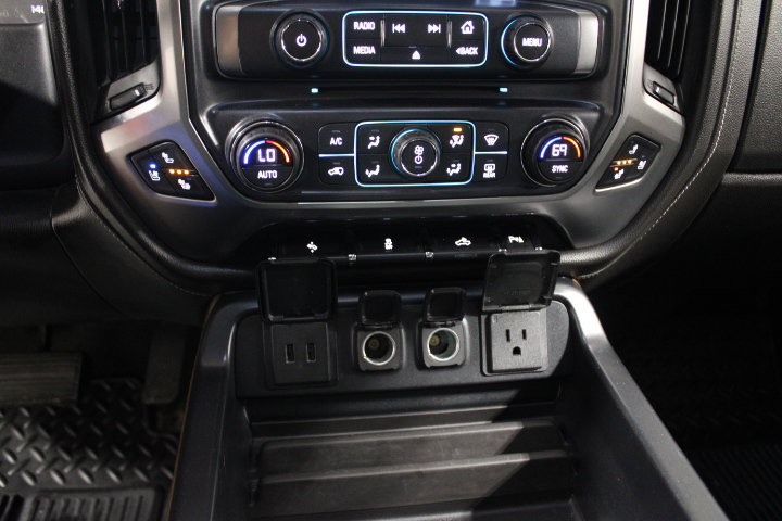 Used 2016 Chevrolet Silverado 1500 LTZ w/ Sport Package AWD/4WD image 33