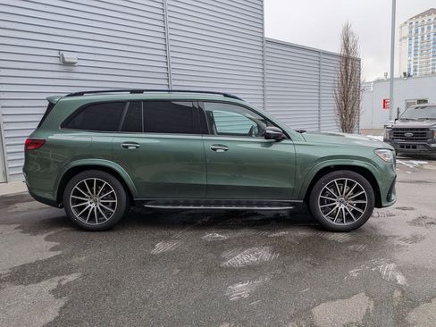 New 2026 Mercedes-Benz GLS 580 4MATIC image 2