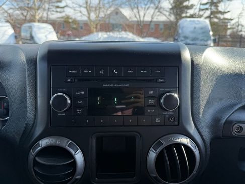 Used 2013 Jeep Wrangler Sport w/ Connectivity Group image 19