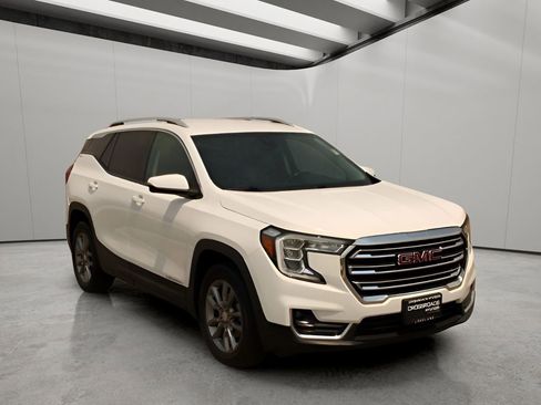 Used 2022 GMC Terrain SLT image 7