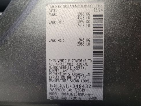 Used 2025 Nissan Altima 2.5 SV FWD image 33