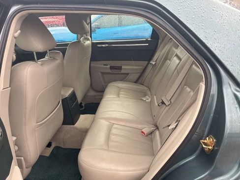 Used 2006 Chrysler 300 C AWD/4WD image 13